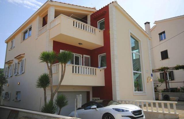 Guliver Apartman Slatine